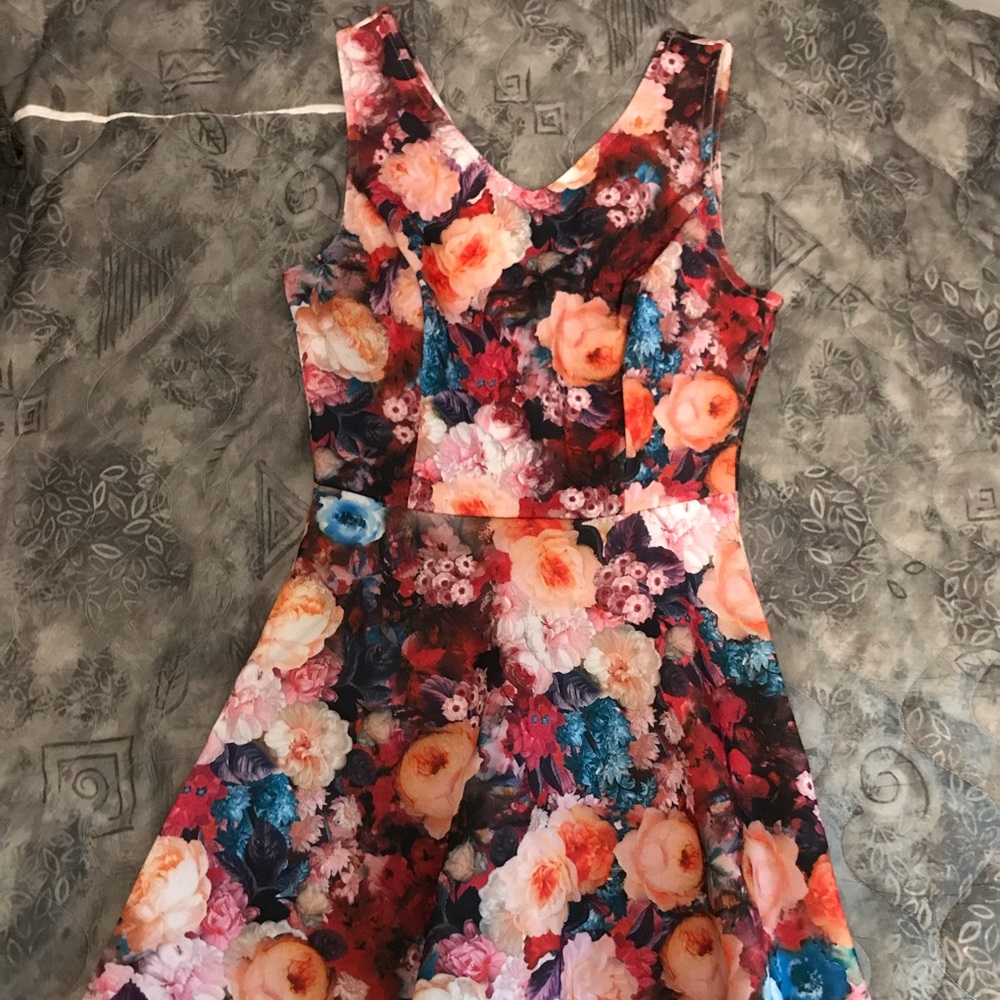 Sleeveless Floral summer dress